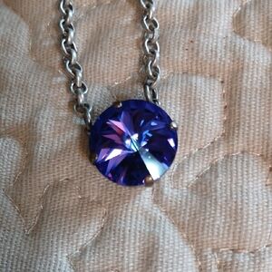 Elegant Silver Necklace with Blue Pendant